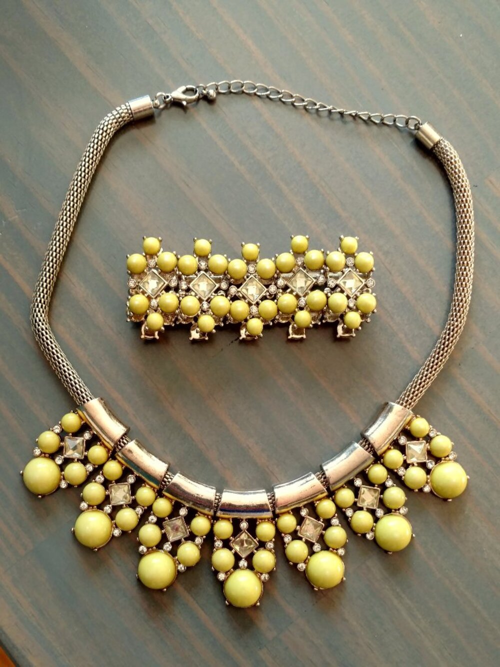 yellow and gold necklace and bracelet set